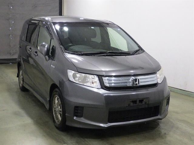 40087 HONDA FREED SPIKE GP3 2012 г. (Honda Sendai)